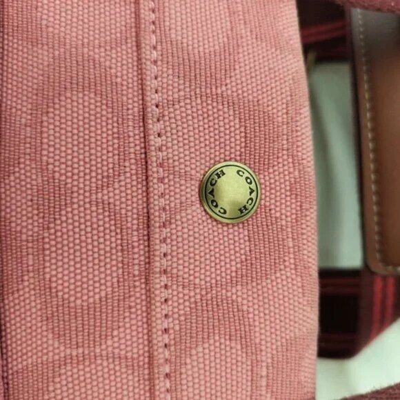 COACH Spin Taffy Multi Colored Tote 27 In Signature EXCELLENT - Picture 4 of 5